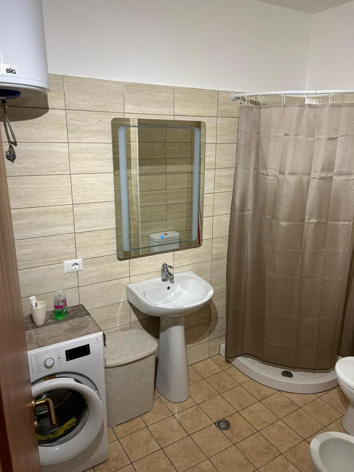 I Due Mari Sea View Lägenhet Vlorë